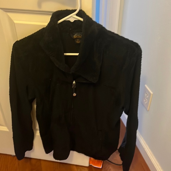 Fuzzy winter zip up - Picture 1 of 1